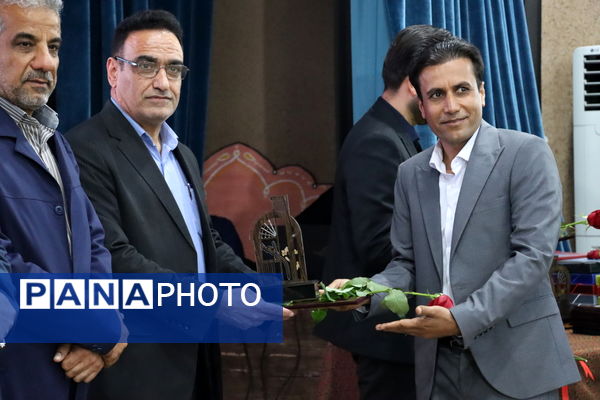 تجلیل از معلمان نمونه استان بوشهر 