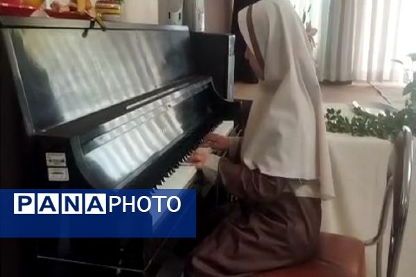 افتتاحیه کافه دخترونه در کانون فرهنگی پانزده خرداد مشهد