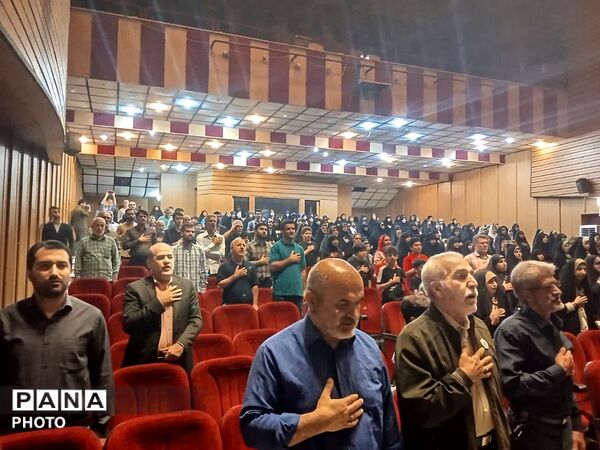 همایش تبیین نقش رسانه در جنگ تحمیلی