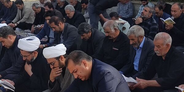 مراسم قرائت زیارت عاشورا در تیتکانلو