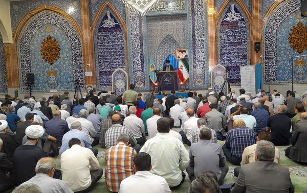 تجدید میثاق سرپرست آموزش وپرورش منطقه پردیس با شهدای گمنام