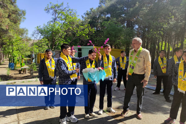 اردوی پسران پیشتاز متوسطه ناحیه 4 شیراز