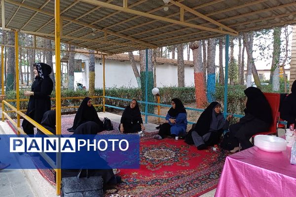 مراسم تجلیل از مشاوران مدارس ملارد در اردوگاه شهید محمد منتظری