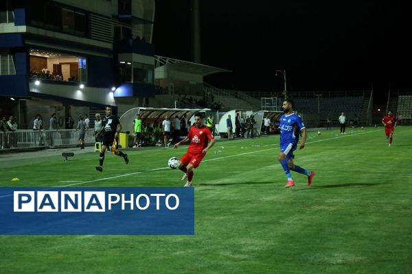 بازی تراکتور و استقلال در تبریز