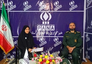 شهدای دانش‌آموز افتخار ما هستند.