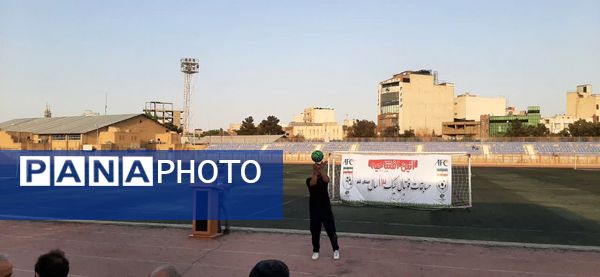 مسابقات لیگ فوتبال 13 ساله‌های قم