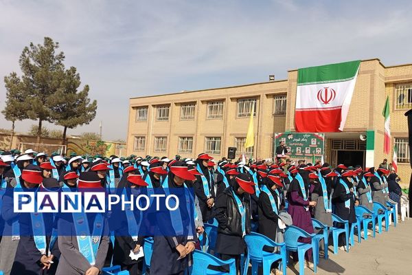 همایش «وطن‌یار»؛ تجدید عهد دانش‌آموزان ورامینی با شهدا و فرهنگ ایستادگی