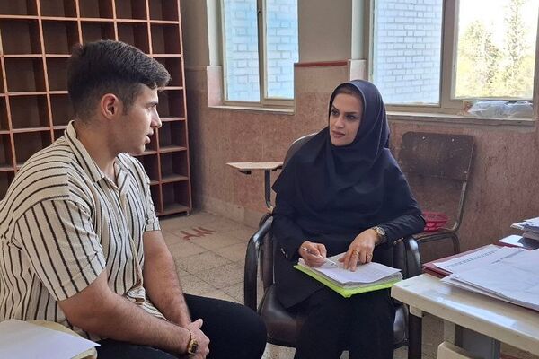  فعالیت پایگاه انتخاب رشته کنکور 1403 با حضور مشاوران برتر در شهرستان ورامین