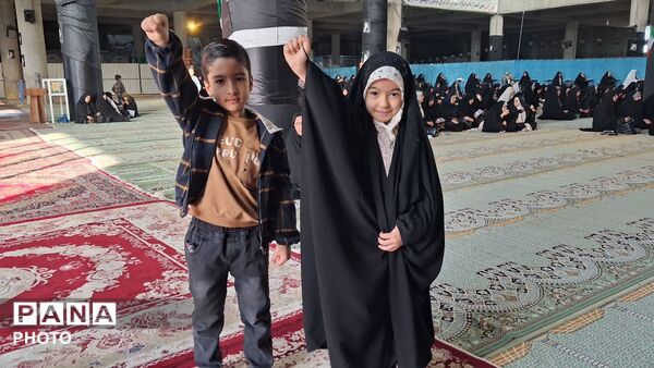 محفل نورانی دعای توسل و نماز استغاثه در آستانه چهلمین شهادت امام شهید 