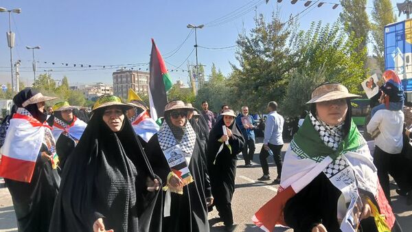برگزاری نماز جمعه نصر به امامت رهبر معظم انقلاب اسلامی 