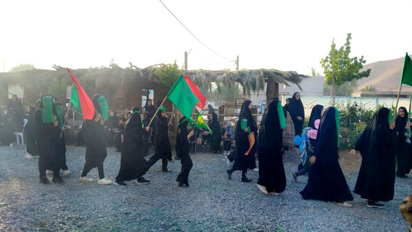 علم‌ گردانی آیین‌ هر ساله‌ شهر وردنجان