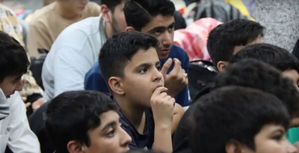 حال و هوای دانش آموزان معتکف در مسجد امام خمینی (ره) جاهد شهر مشهد مقدس 