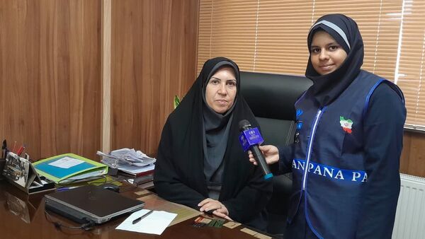 کارسوق سازه های سرنگی در دبیرستان دخترانه شاهدبحرینیان ناحیه۴ اصفهان