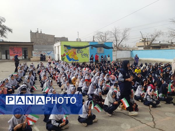 مراسم سالگرد و ورود امام خمینی(ره)و روز جهانی حجاب در دبستان ناهید نخودی 
