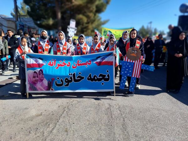 استکبار ستیزی از جنس راهپیمایی در زاوه