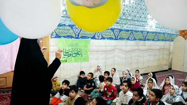 اجرای برنامه شاد برای کودکان در شهرستان کاشمر 