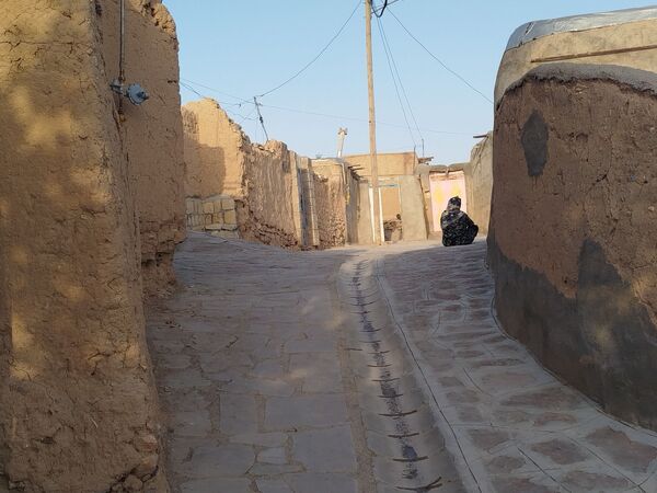اجرای پروژه سنگ فرش روستای گزکوه 