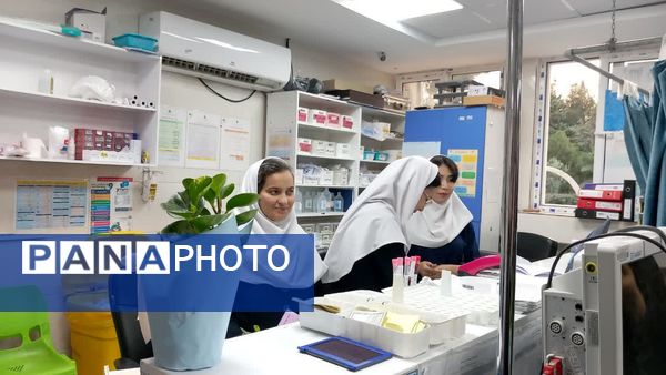 تقدیر از درمانگران سفیدپوش