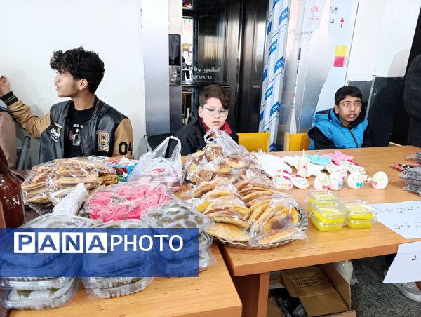 برپایی بازارچه کار و فناوری دبیرستان غیر دولتی شایستگان آشخانه 