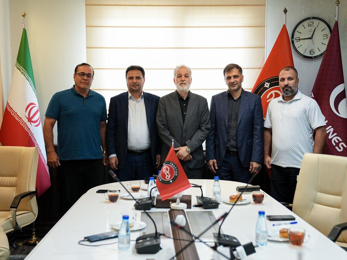 برگزاری جلسه هیئت مدیره باشگاه تراکتور