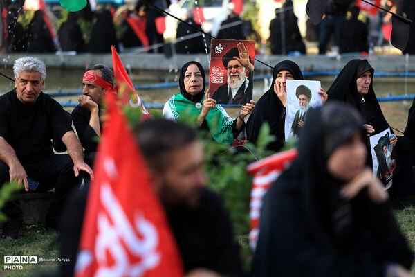 مراسم تشییع پیکر مطهر رهبر شهید انقلاب در تهران - 1

