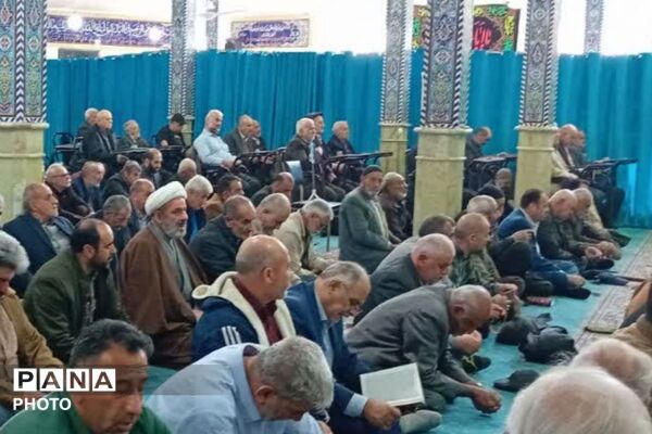 نماز جمعه‌ای با عطر ماه رمضان در شهرستان فیروزکوه