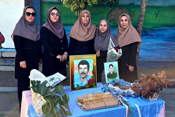 آیین افتتاحیه زمین چمن مصنوعی دبستان اسماعیل سامنی ناحیه ۲ بهارستان