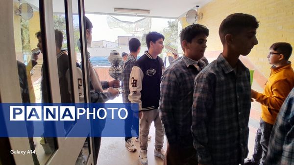 دانش‌آموزان شهریاری روز اول سال تحصیلی را به پایان رساندند