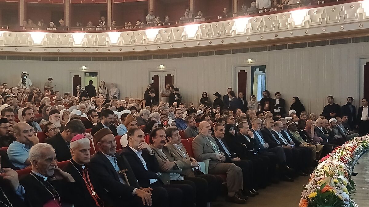 طنین «روایت رحمت» در تالار وحدت