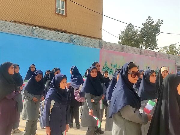  جشن جوانه ها در دبیرستان رفعت کاشمر
