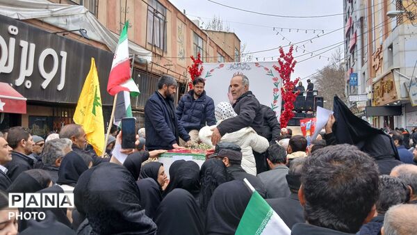 تشییع پیکر پاسدار علی خانی در نظرآباد