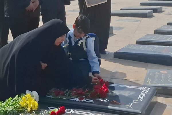 فرزند شهید این بار به گونه ای دگر راهی مدرسه شد