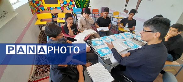 کلاس‌های اوقات فراغت در دارالقرآن مرحوم حیدری خلیل آباد