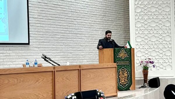نشست صمیمی جوانان با حضرت آیت الله نورمفیدی