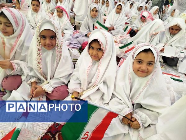 بزرگ‌ترین مراسم جشن تکلیف دانش‌آموزان پایه سوم ابتدایی شهرستان مراغه 