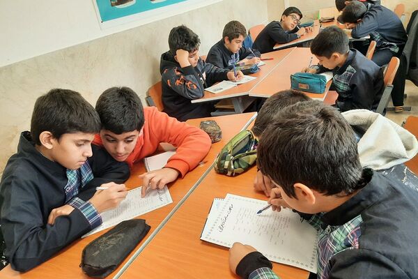 هفته کتاب و کتابخوانی در مدارس ناحیه دو شهرری 