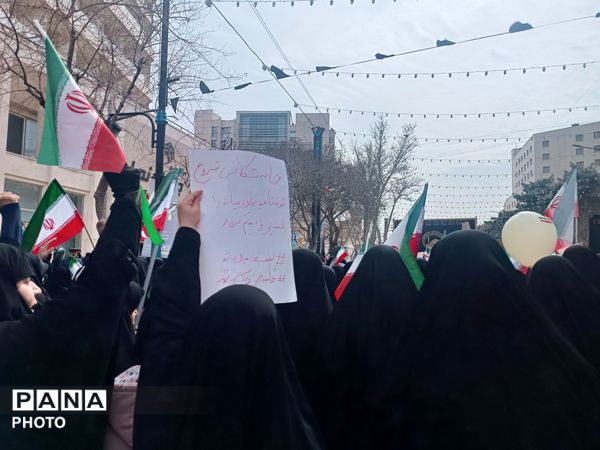 راهپیمایی روز قدس همراه با تشییع پیکر شهید مجتبی پارسا روش