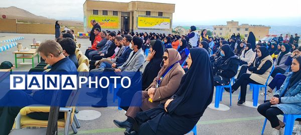 مراسم گرامیداشت هفته پدافند غیرعامل در دبیرستان عشایری شبانه‌روزی نسیبه