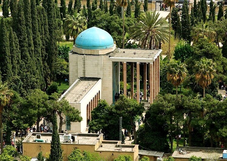 ز خاک سعدی شیراز بوی عشق آید