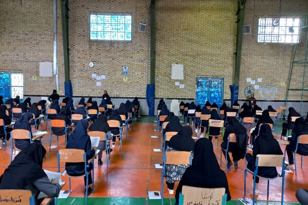 بازدید از حوزه‌های برگزاری امتحانات نهایی در شهرستان فاروج 