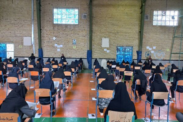 بازدید از حوزه‌های برگزاری امتحانات نهایی در شهرستان فاروج 