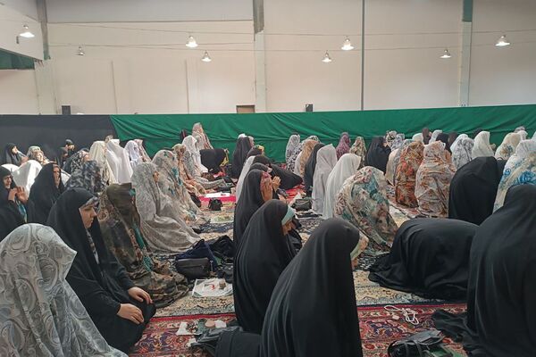 نماز عبادی سیاسی جمعه در مصلی شهر قیامدشت