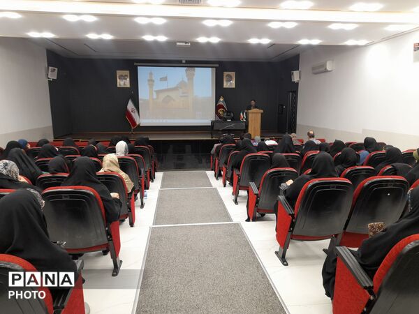 برگزاری مجمع عمومی انجمن اولیا و مربیان دبیرستان شاهد ارض اقدس ناحیه ۳