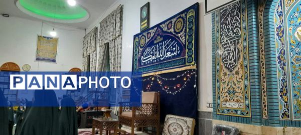 جشن ولادت حضرت فاطمه زهرا (س) در مسجد امام حسین (ع)