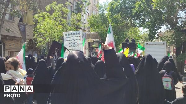 اجتماع مساجد منطقه ۱۰ در ایام شهادت رئیس مکتب شیعه