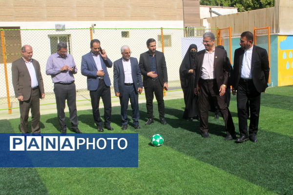 افتتاح زمین چمن مصنوعی و خانه ورزش در بوشهر