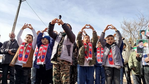 راهپیمایی پرشور ۲۲ بهمن در جلگه رخ 