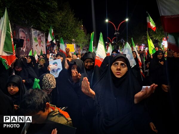 دست‌هایی به آسمان، قلوبی به امید ظهور
