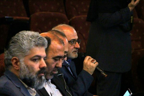 نشست خبری مدیرکل شرکت آب منطقه ای استان یزد ویژه دهه فجر