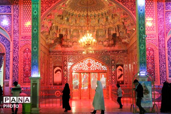 وداع با با ماه مهمانی خدا در امامزاده سید جعفر محمد یزد 